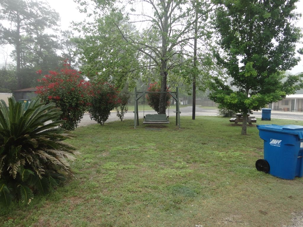 Garden Inn And Suites Silsbee Exterior foto
